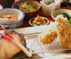 Salmon or Gindara & Fried Oyster Gozen